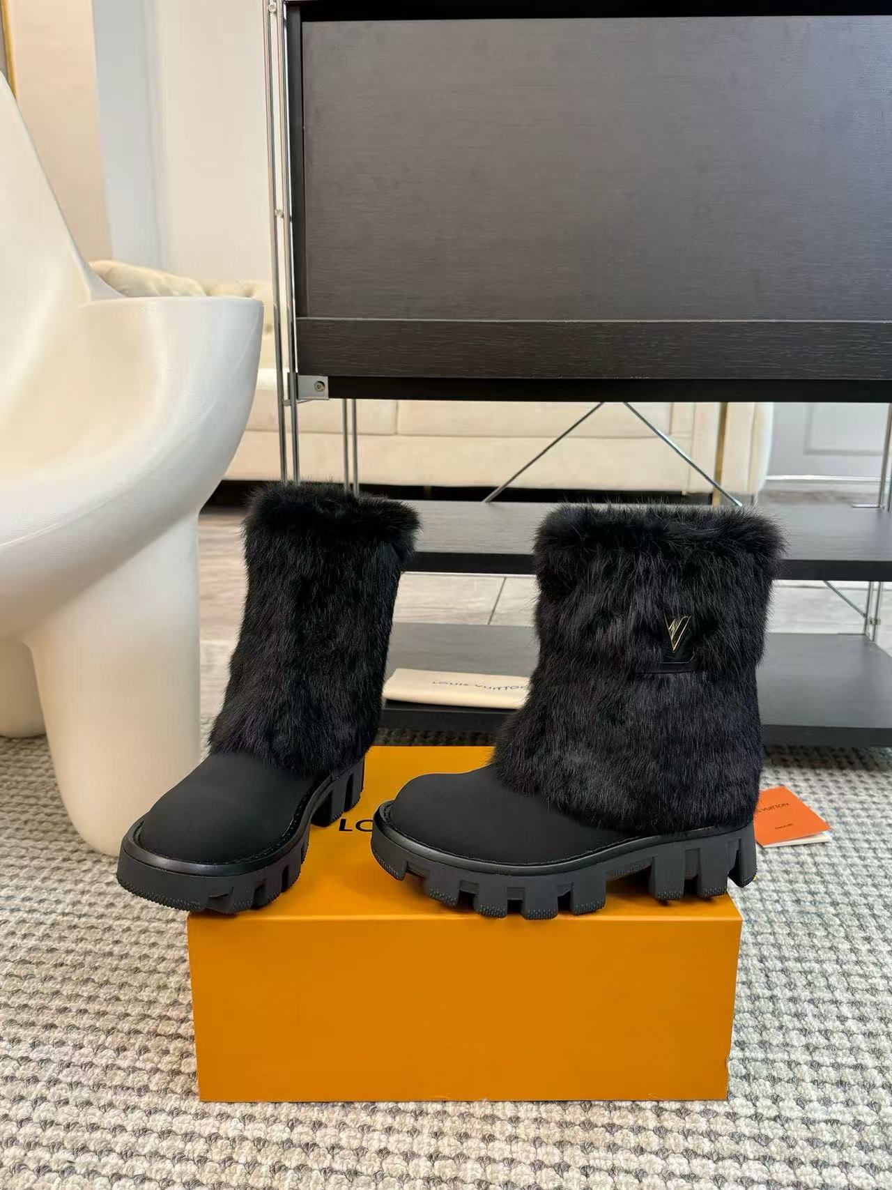 LV 高品質秋冬厚底ファー スノーブーツ【50％割引+送料無料】