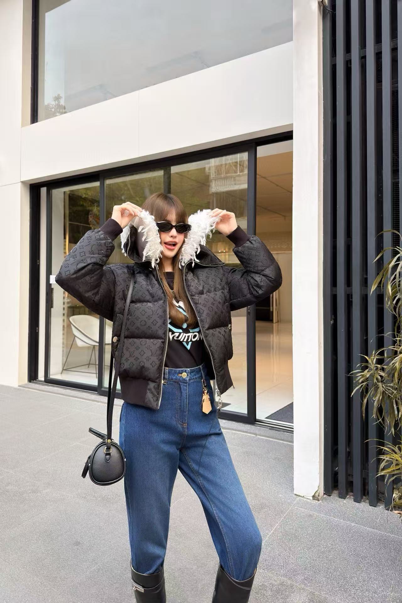 LVエンボス加工ショートダウンジャケット【50％割引+送料無料】