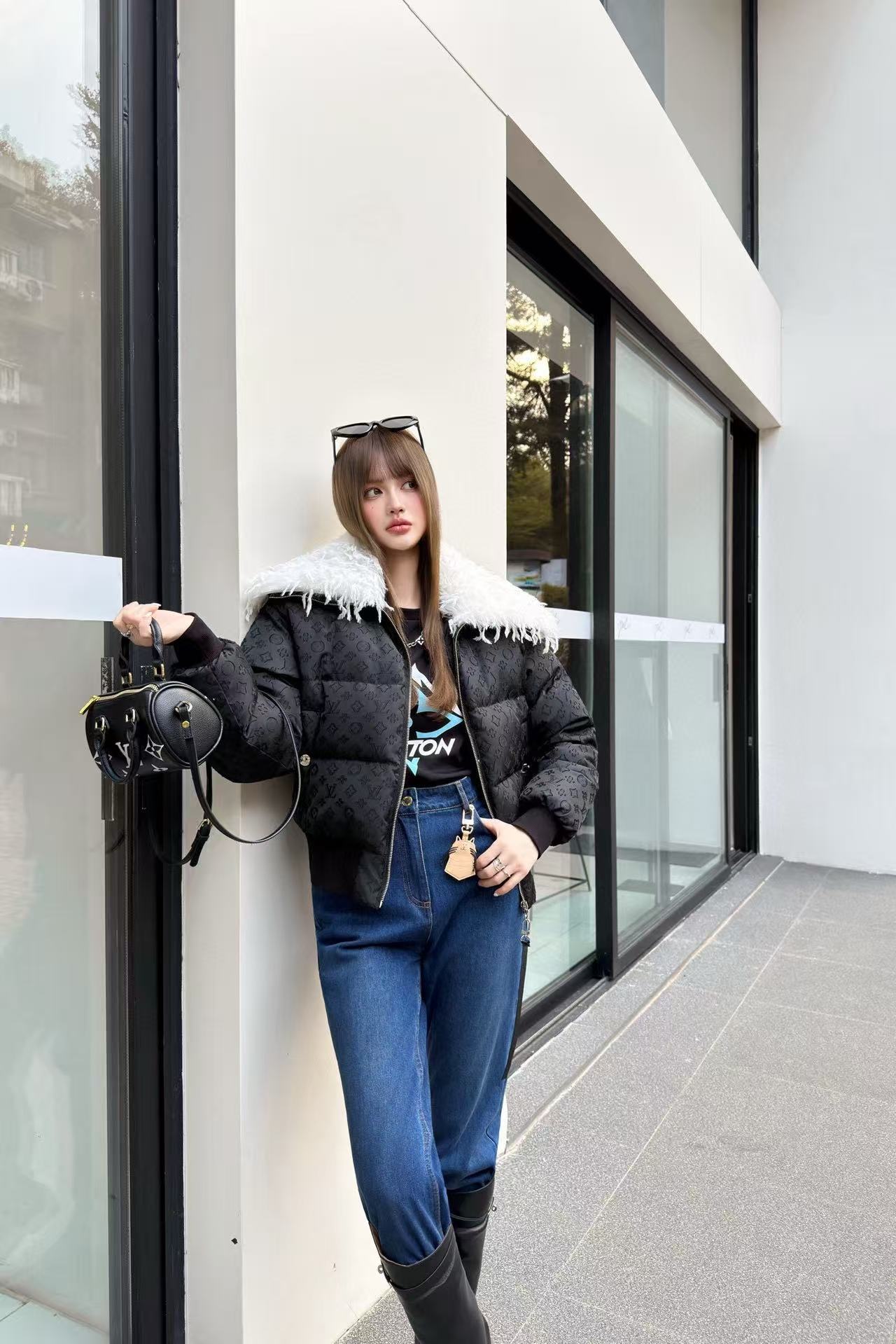 LVエンボス加工ショートダウンジャケット【50％割引+送料無料】