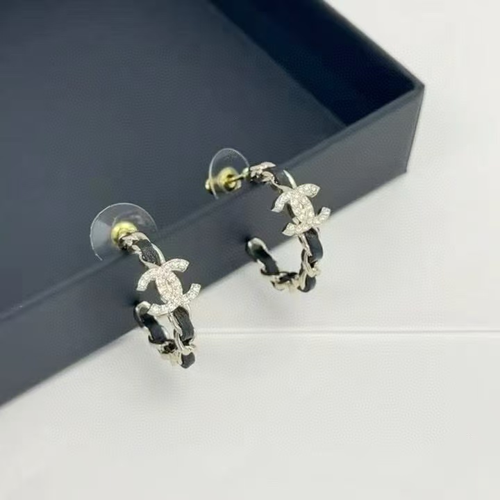 CHANE1 ダブルC レザーフープイヤリング【50％割引+送料無料】