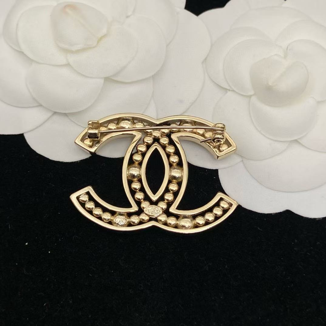 CHANE1 ダブルC ダイヤモンド＆パールブローチ【50％割引+送料無料】