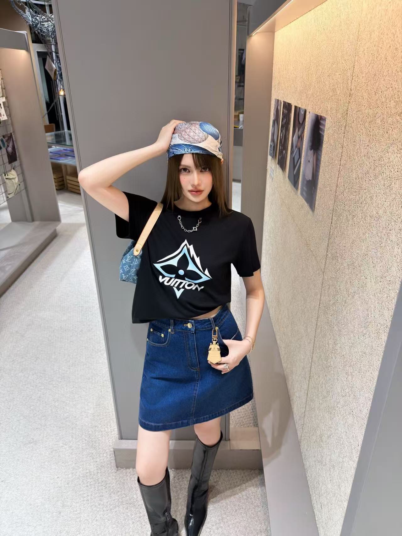 LV四つ葉のクローバーチェーンTシャツ【50％割引+送料無料】