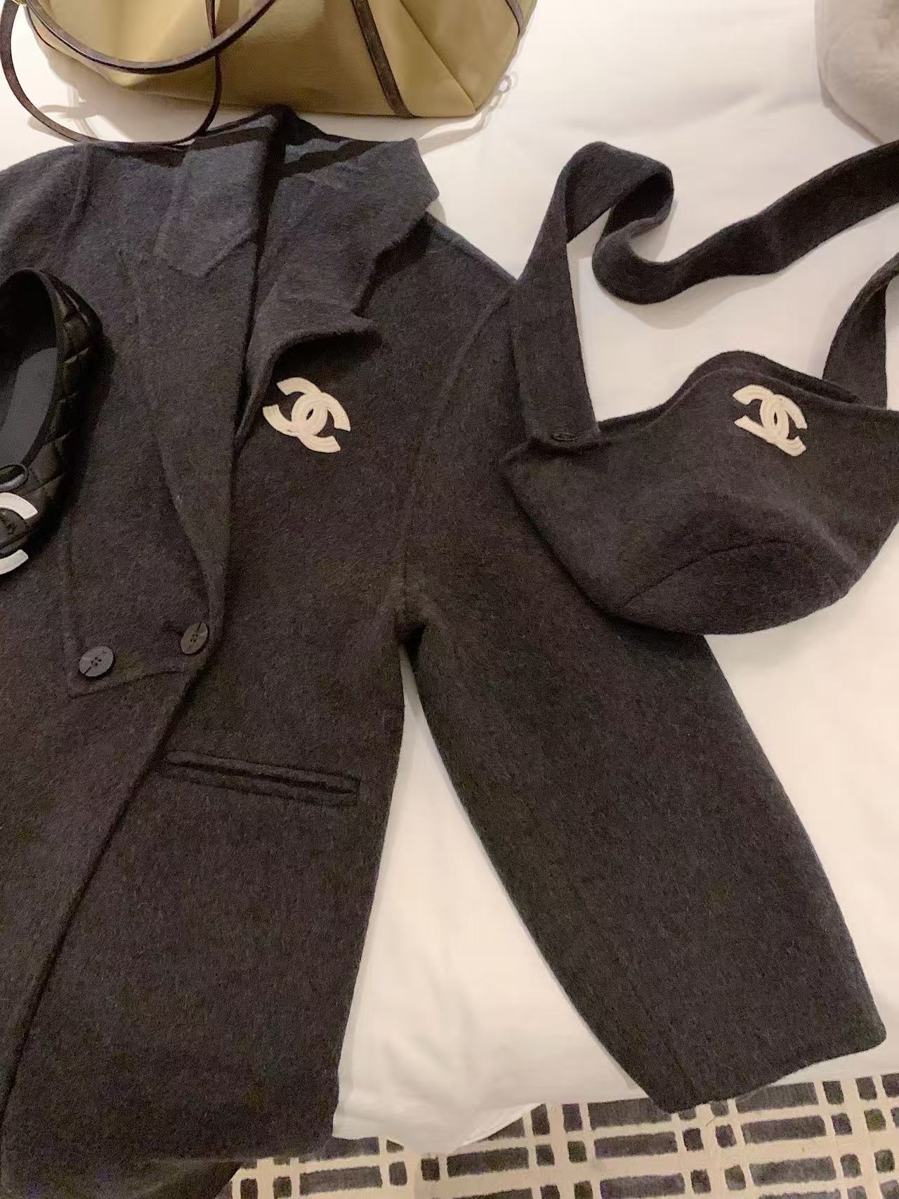 CHANE1 ダブルC カシミアコート【50％割引+送料無料】