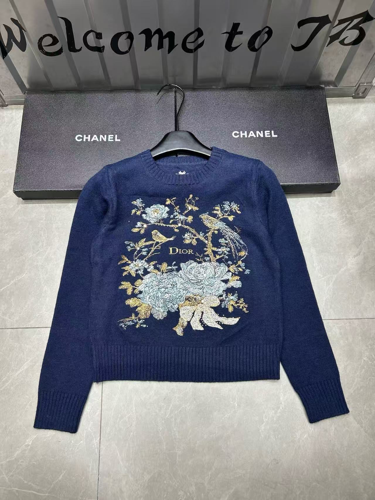 DIOR 刺繍ロゴプリント セーター【50％割引+送料無料】