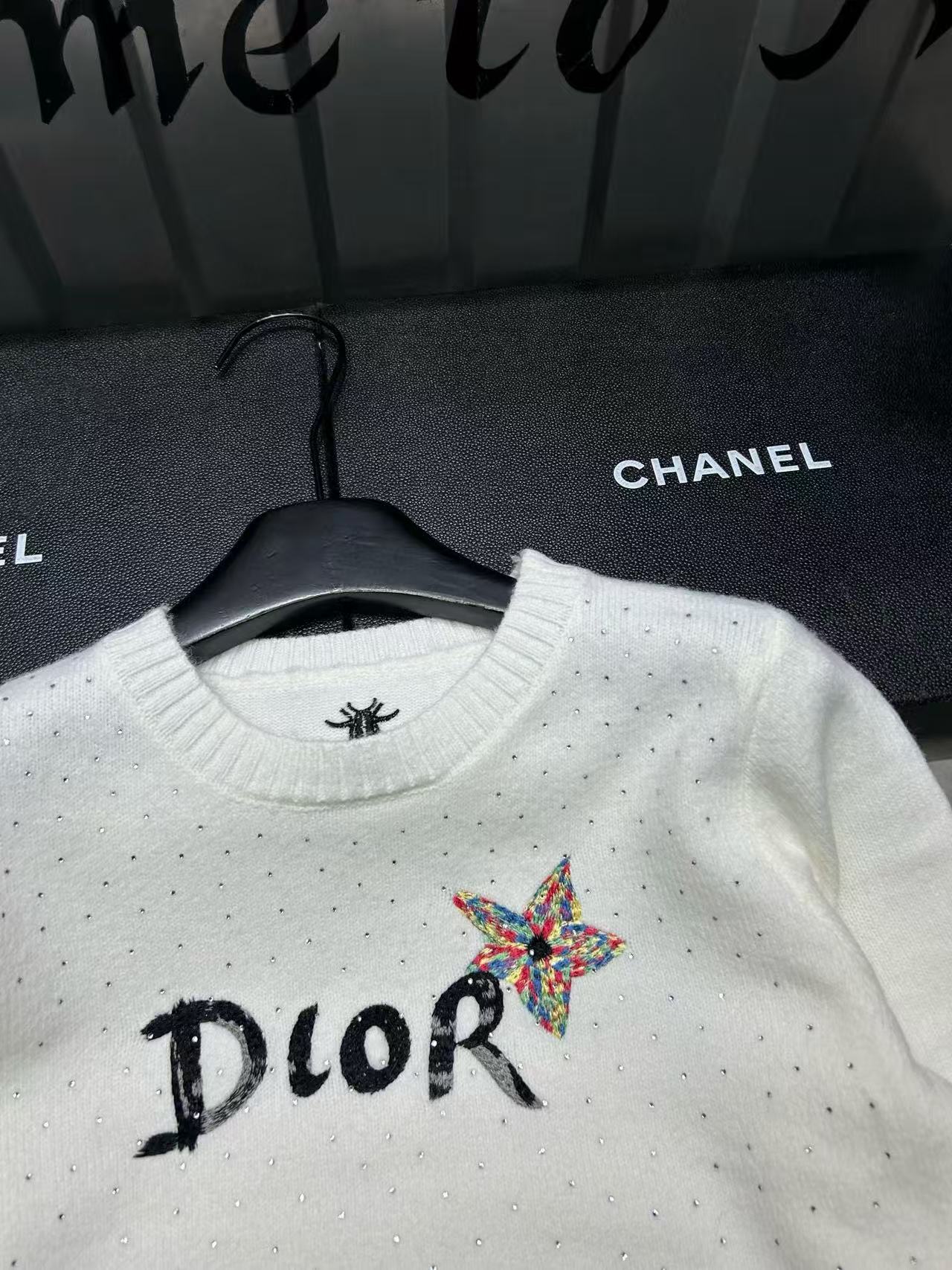 DIOR 五芒星刺繍レタードセーター【50％割引+送料無料】