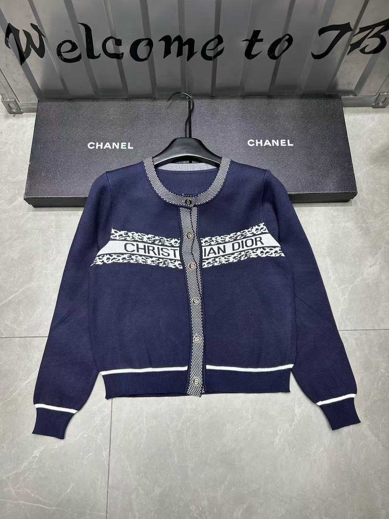 DIORレターウールカーディガン【50％割引+送料無料】