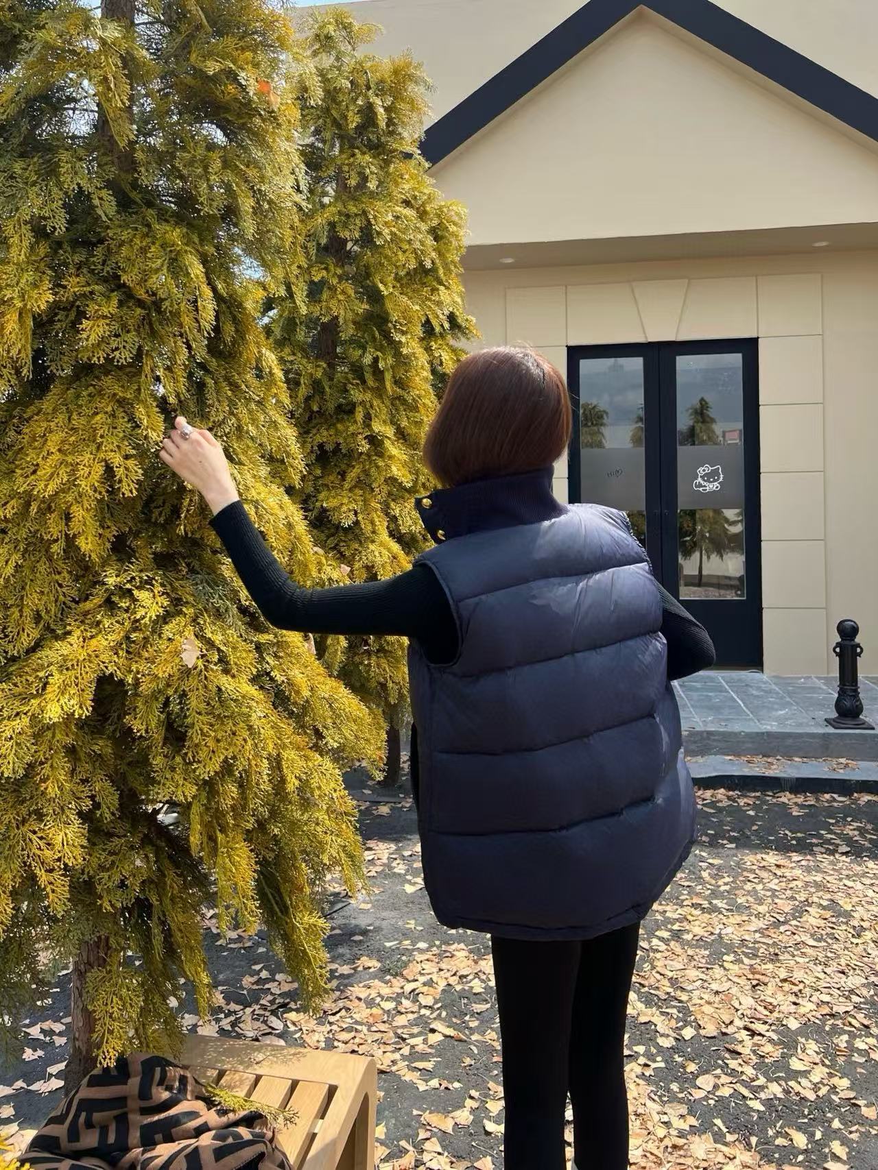 CLE1NE 凱旋門スタンドカラーダウンベスト【50％割引+送料無料】