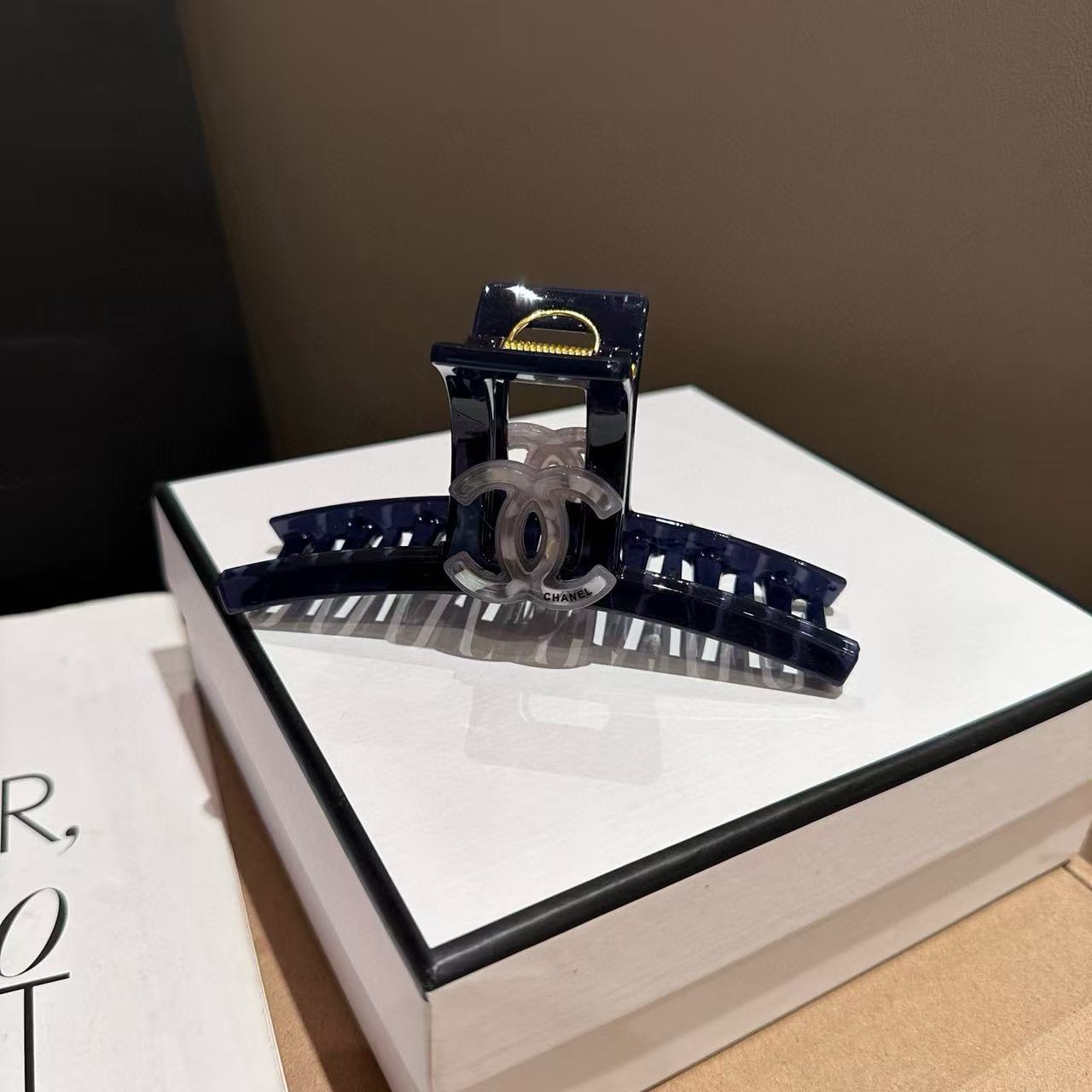 CHANE1 ダブルCヘアクリップ【50％割引+送料無料】