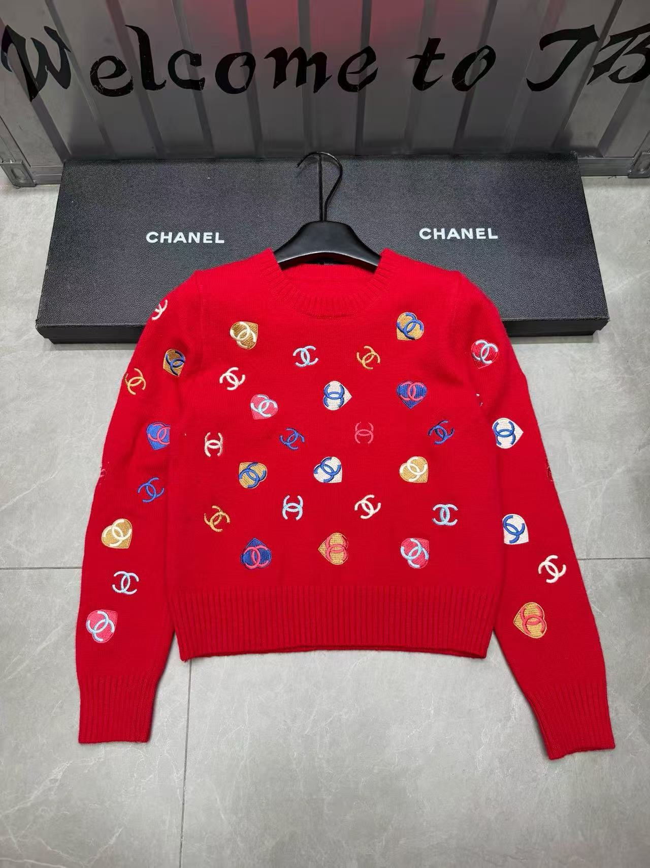 CHANE1 オールロゴ ダブルC 刺繍セーター【50％割引+送料無料】