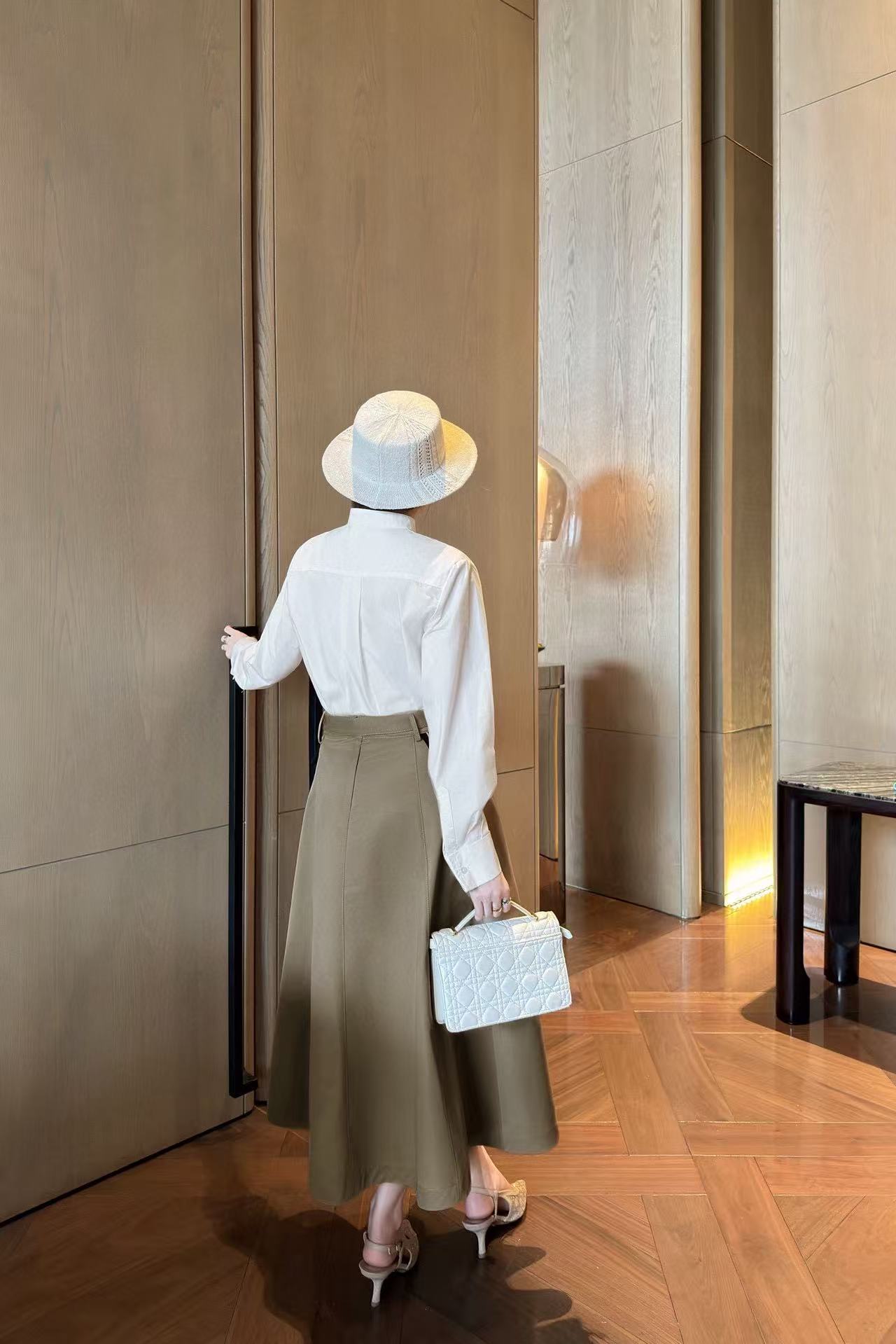 DI0Rフリルブラウス【50％割引+送料無料】