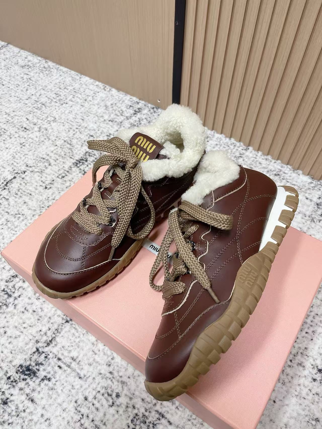 M1UM1U 高品質ウール レースアップ カジュアルシューズ【50％割引+送料無料】