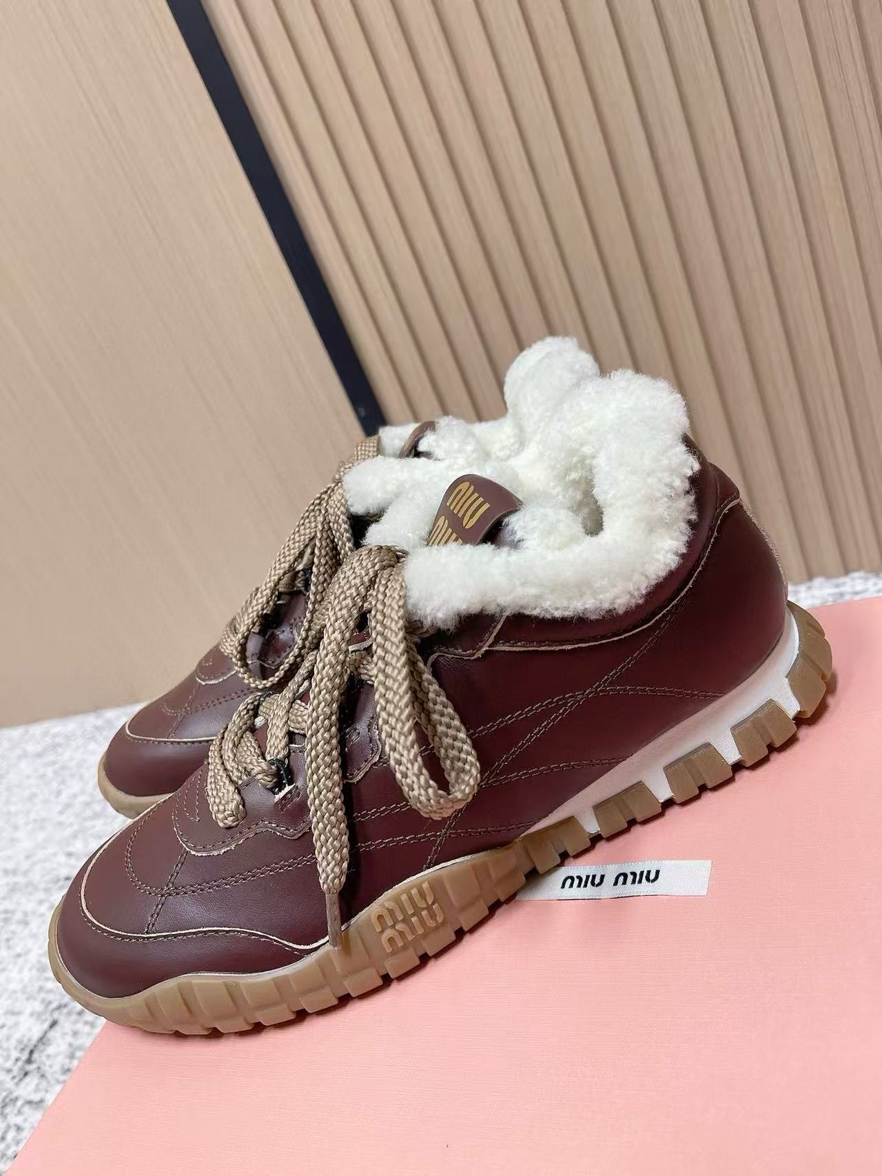 M1UM1U 高品質ウール レースアップ カジュアルシューズ【50％割引+送料無料】