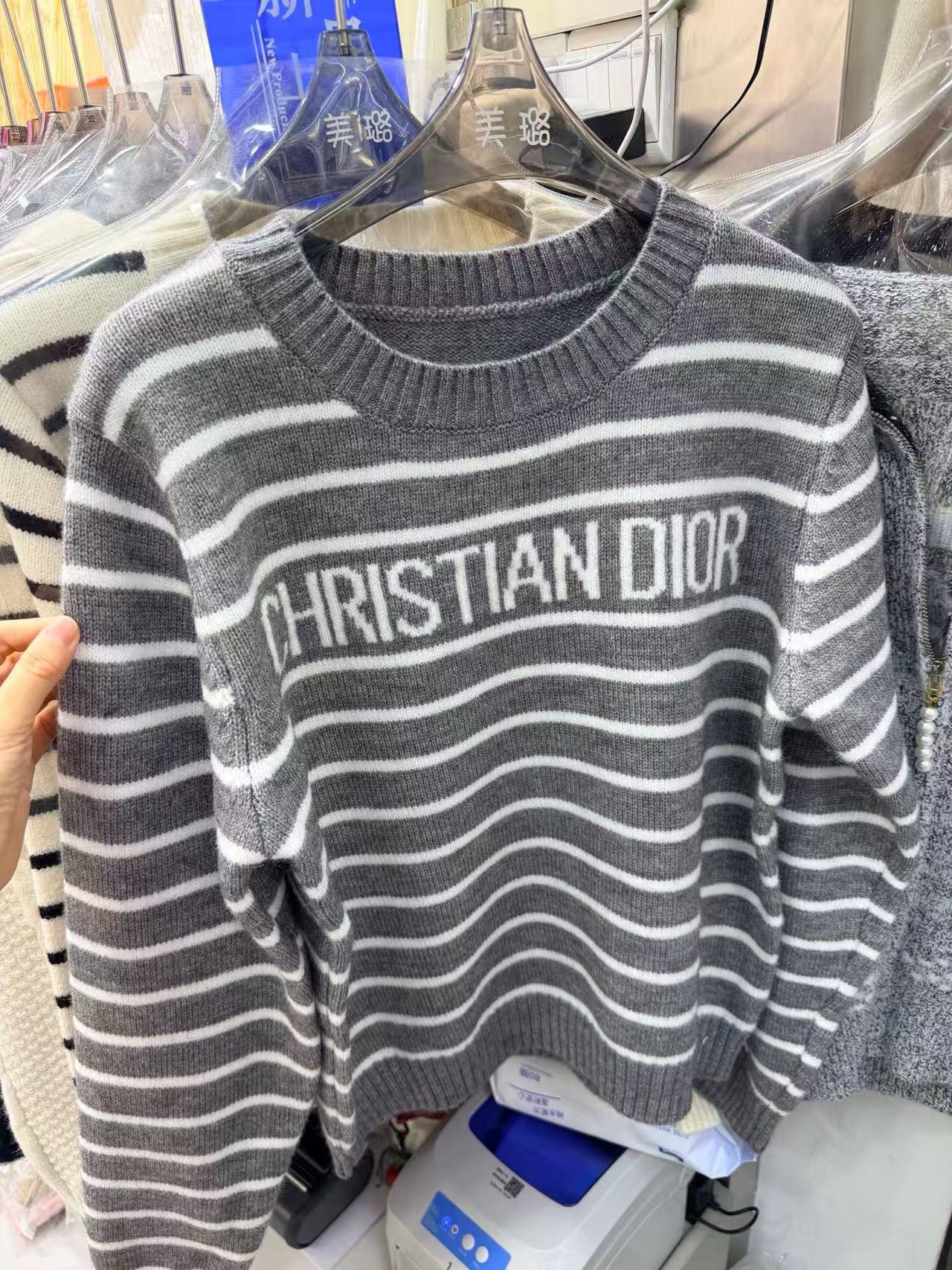 DIORのストライプレターセーター【50％割引+送料無料】