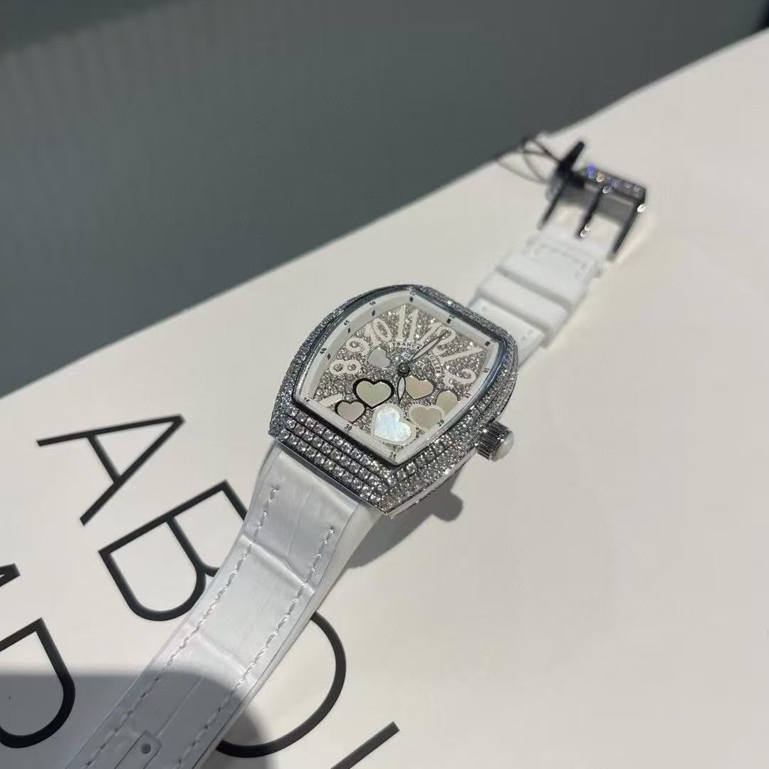 Frank Mul1erバレル型のダイヤモンドがちりばめられたレディース腕時計【50％割引+送料無料】