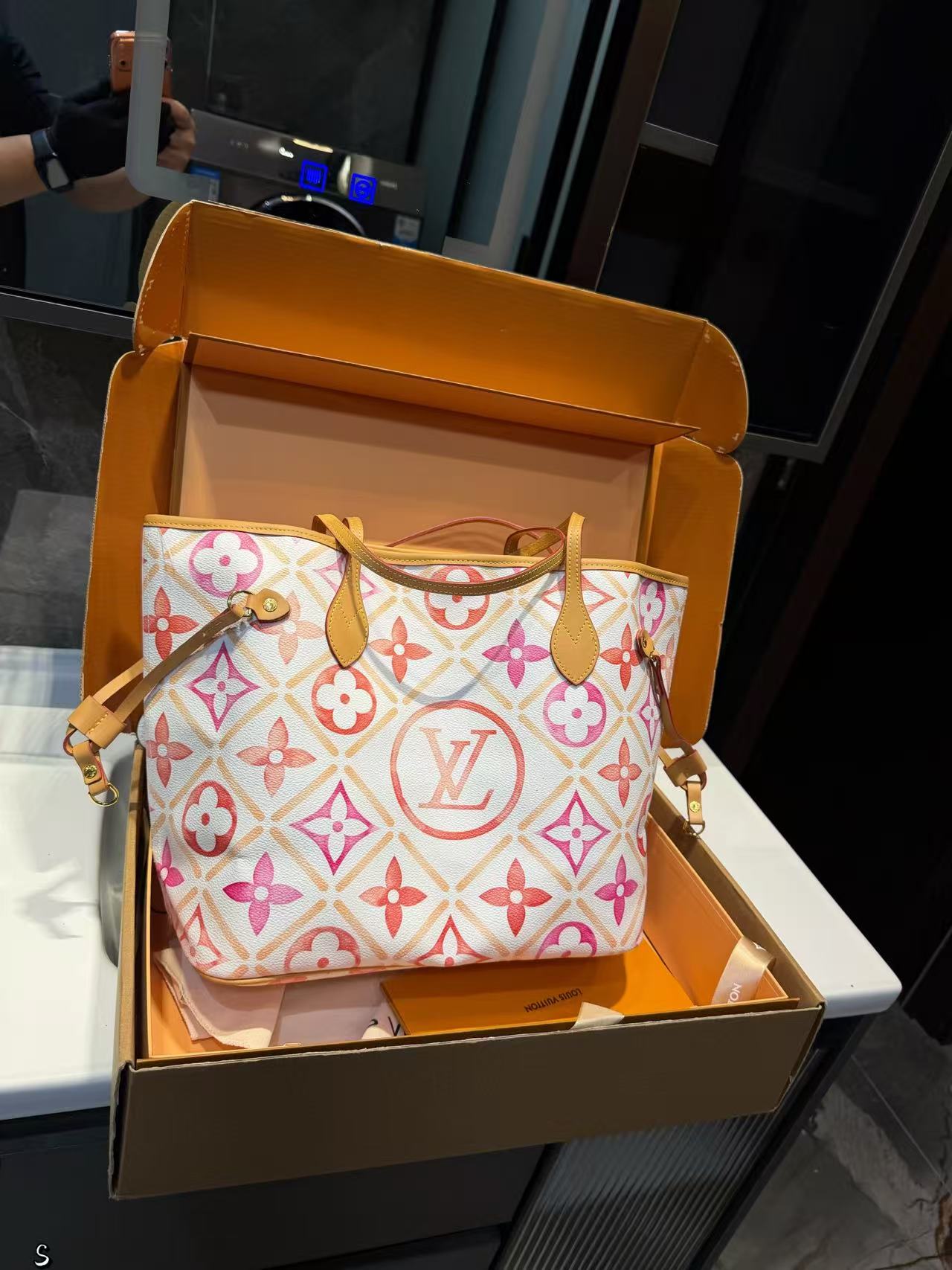 LV四つ葉のクローバープリントショッピングバッグ【50％割引+送料無料】