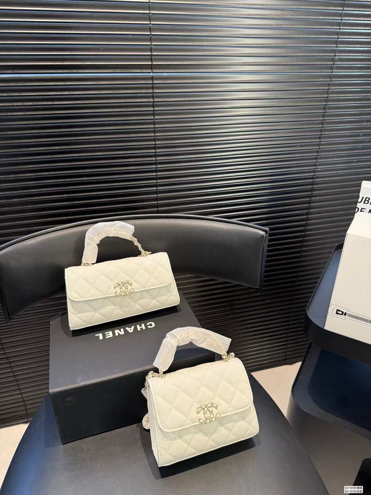 CHANE1 チェーンハンドバッグ【50％割引+送料無料】