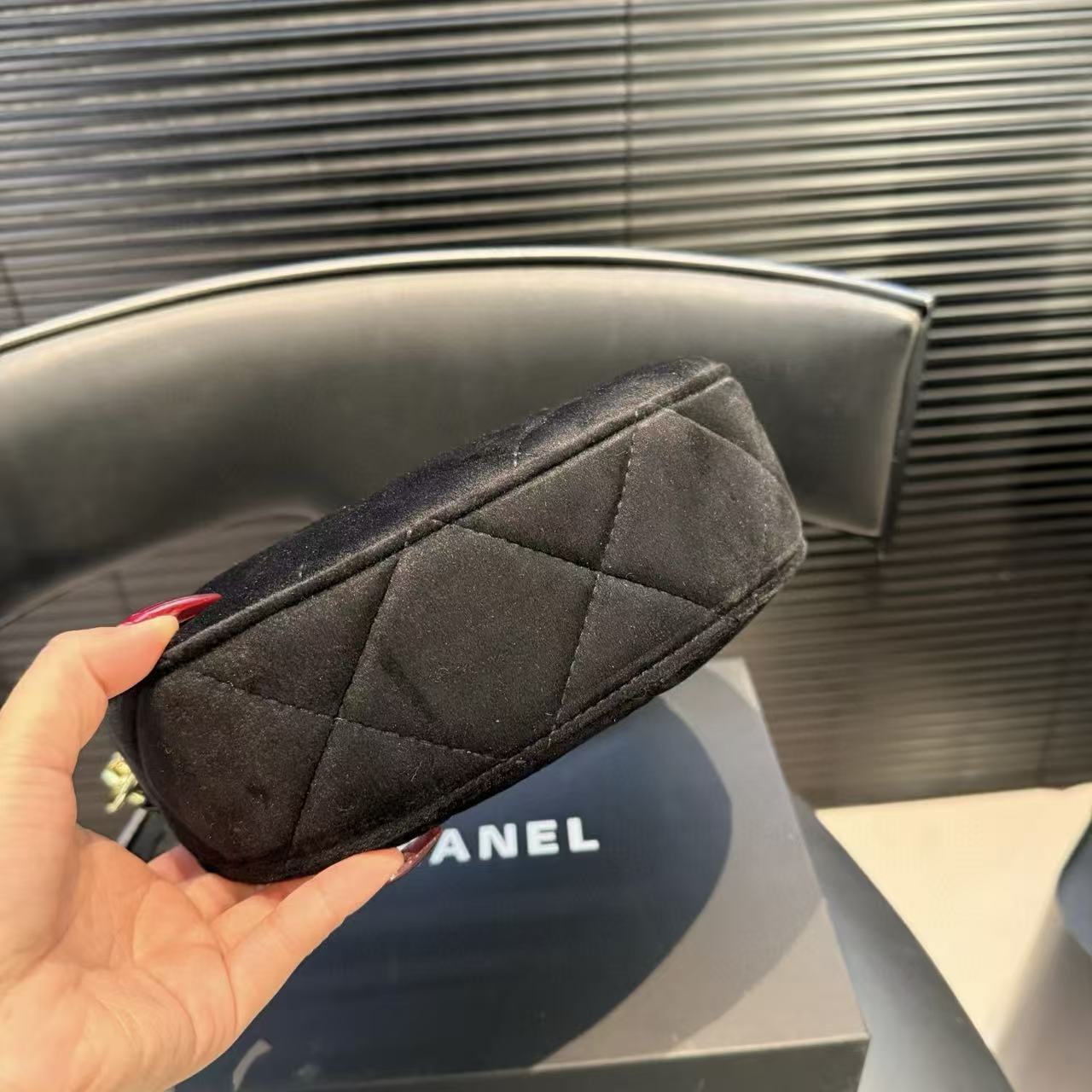 CHANE1 ベルベット クレセントバッグ【50％割引+送料無料】