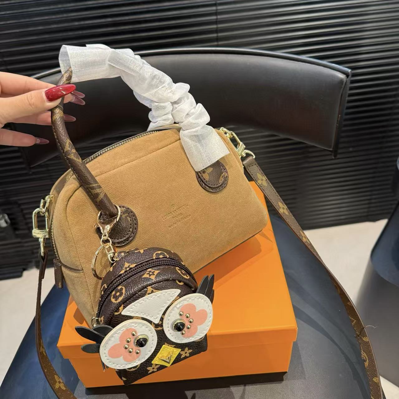 LVディアスキンハンドバッグ【50％割引+送料無料】