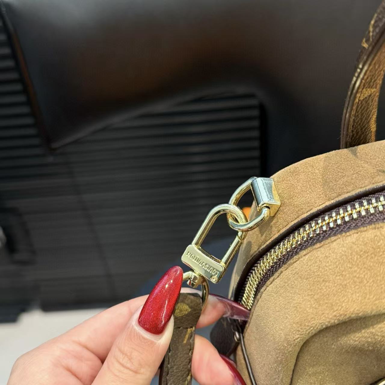 LVディアスキンハンドバッグ【50％割引+送料無料】