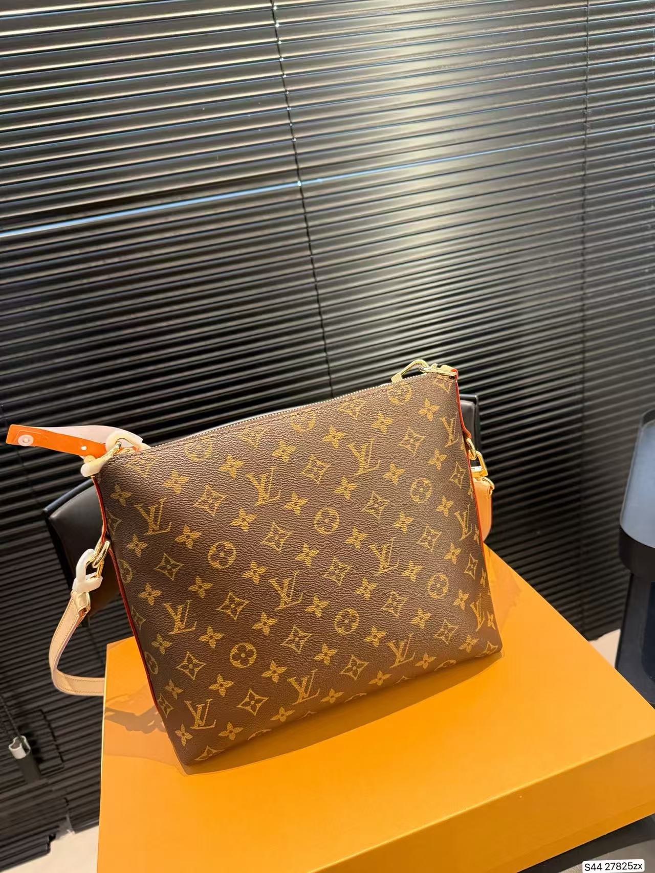 LVチェーンショッピングバッグ【50％割引+送料無料】