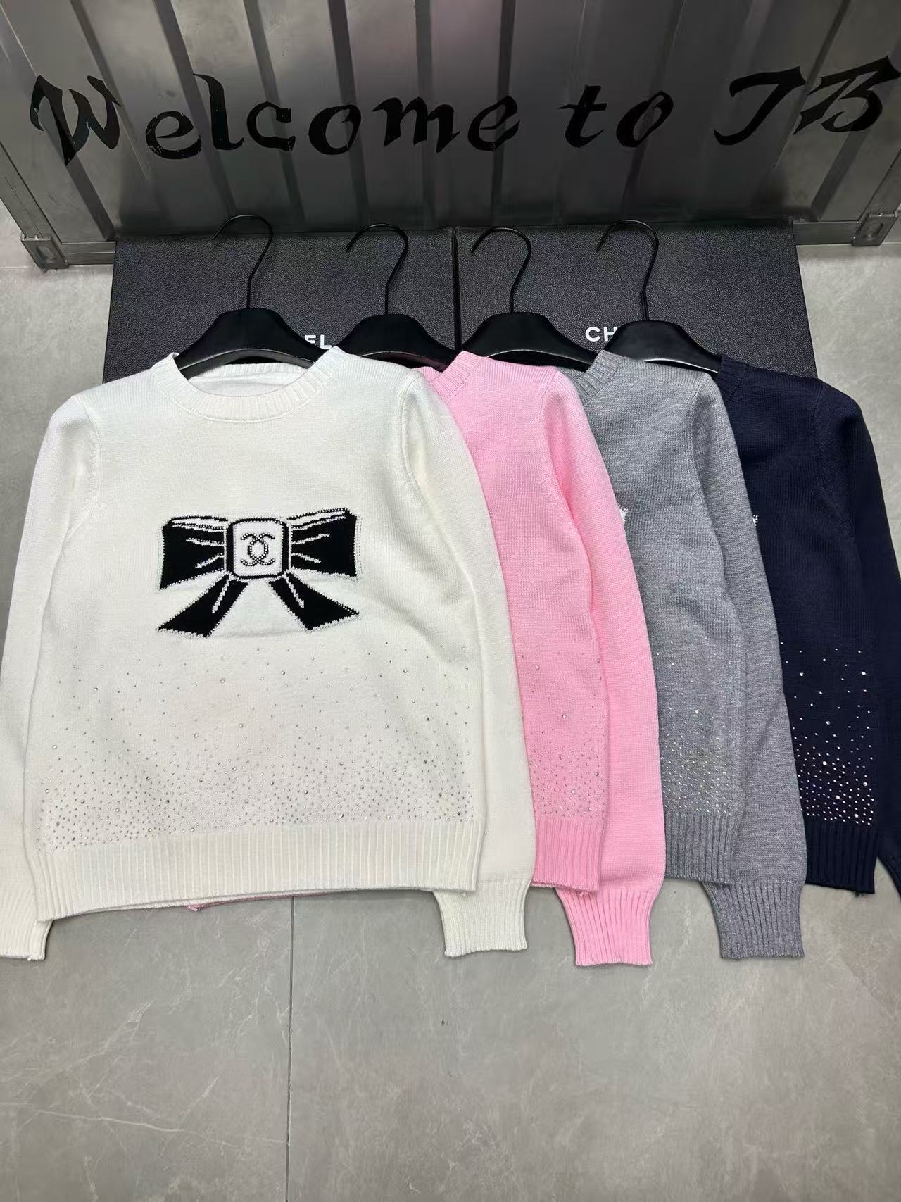 CHANE1 ダブルC ボウ ラインストーン セーター【50％割引+送料無料】