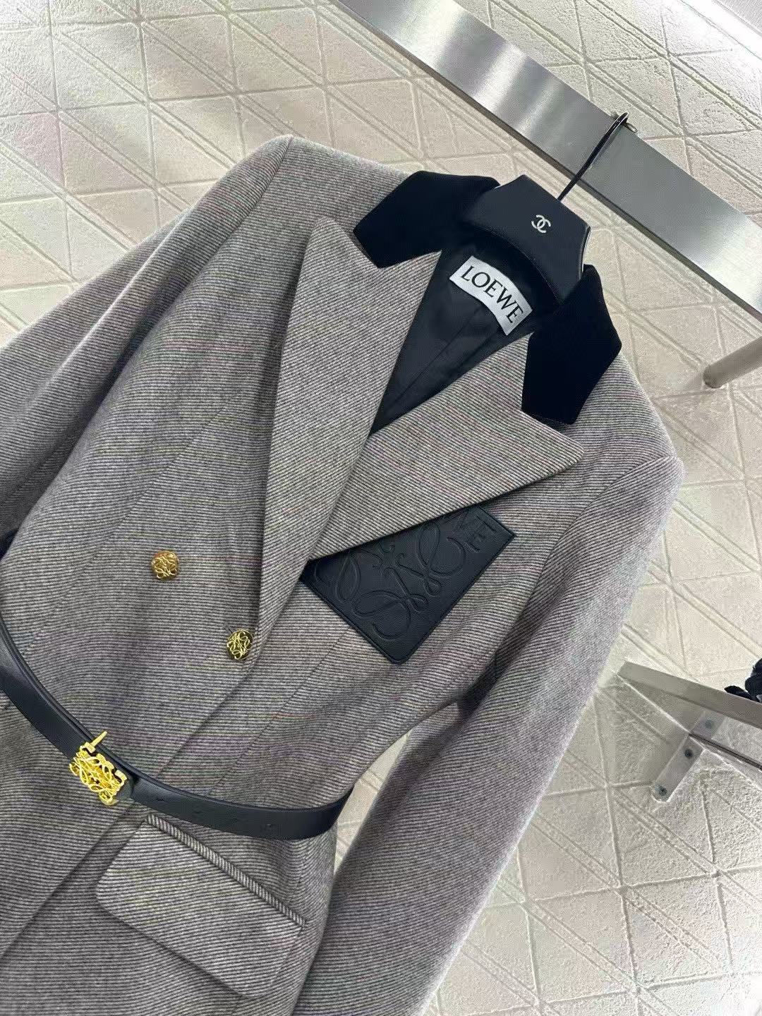 L0WEW カラーブロック スーツジャケット（ベルト付き）【50％割引+送料無料】