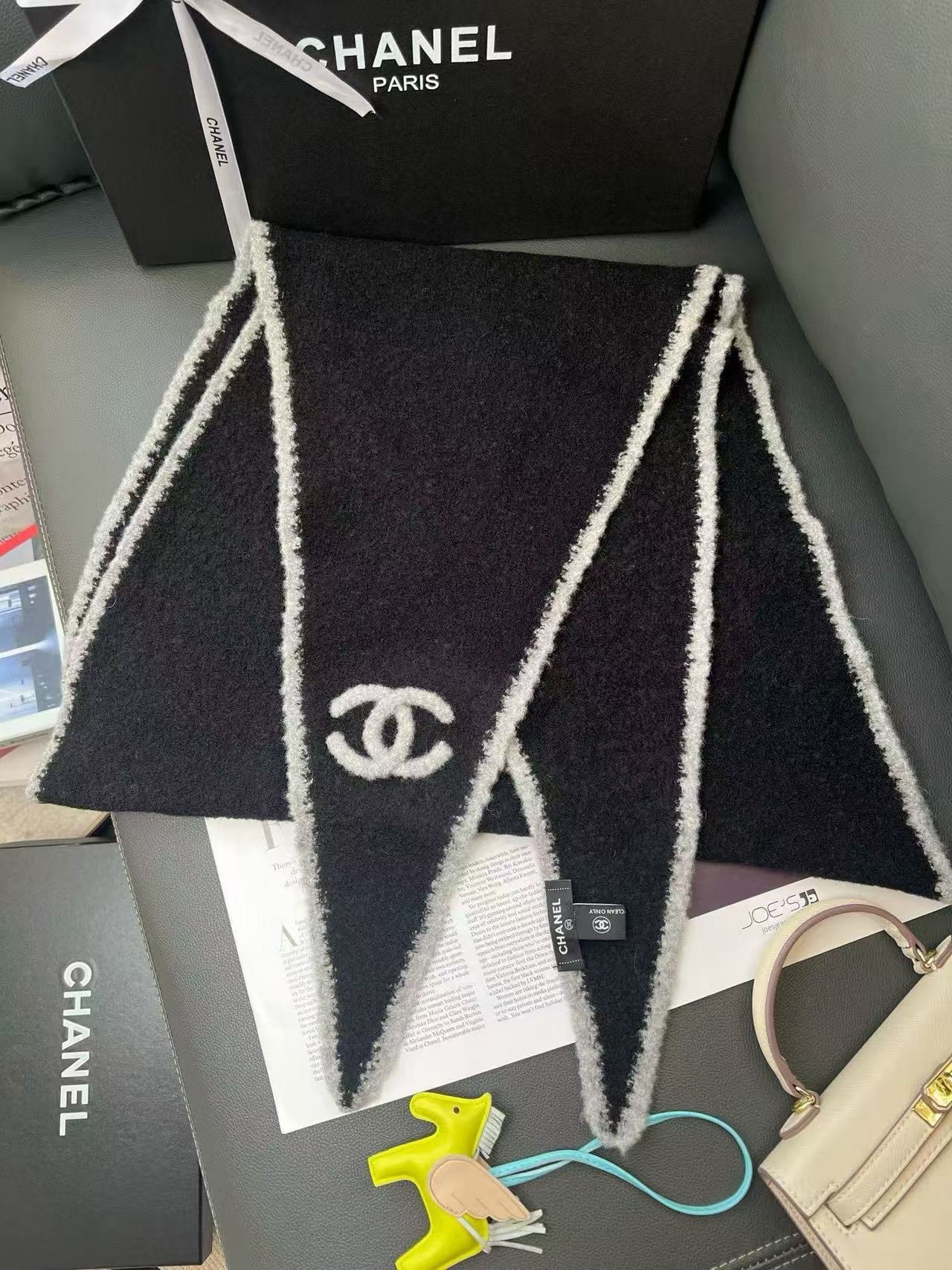 CHANE1 ダブルC カシミアスカーフ【50％割引+送料無料】