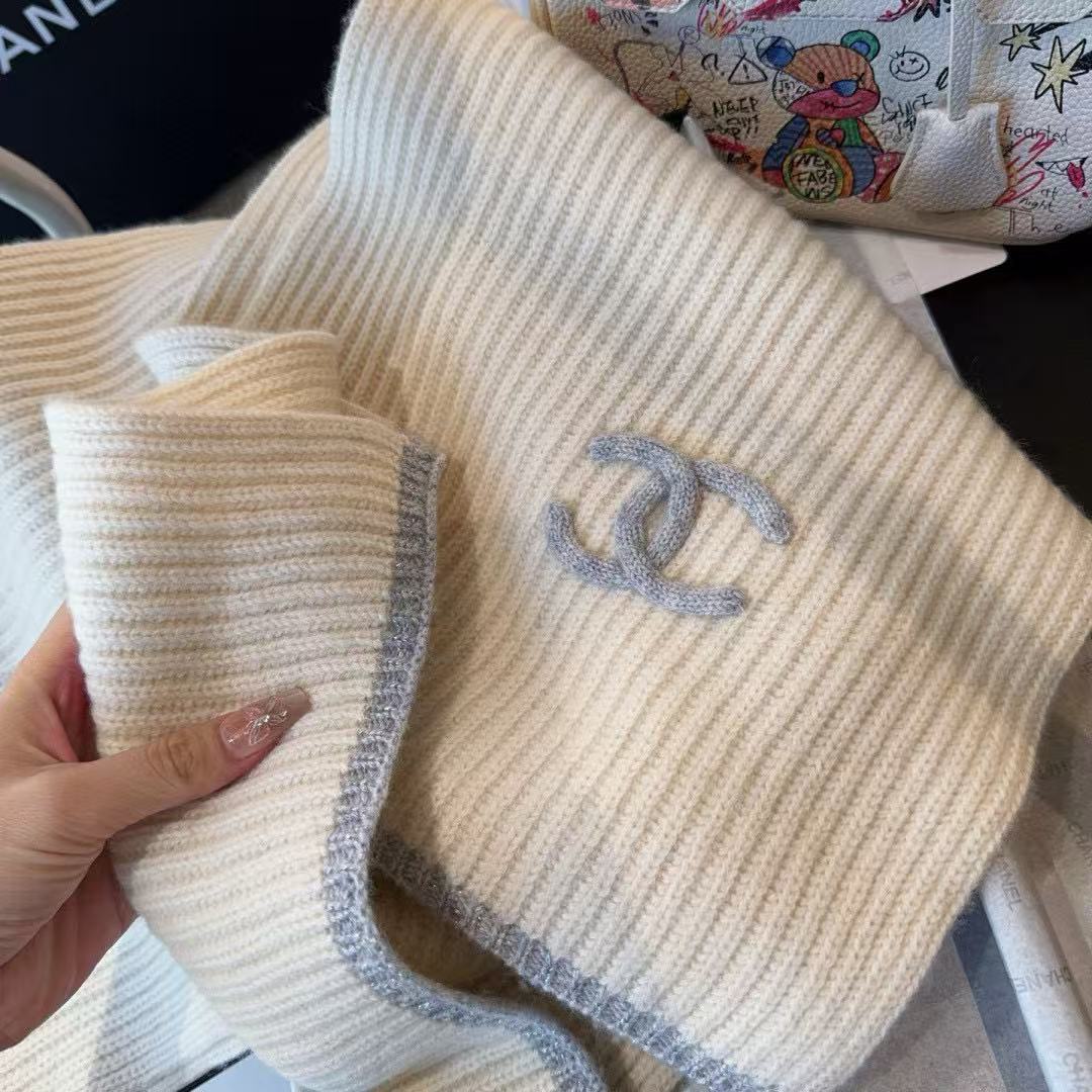 CHANE1 ブラック＆ホワイト カシミアスカーフ【50％割引+送料無料】