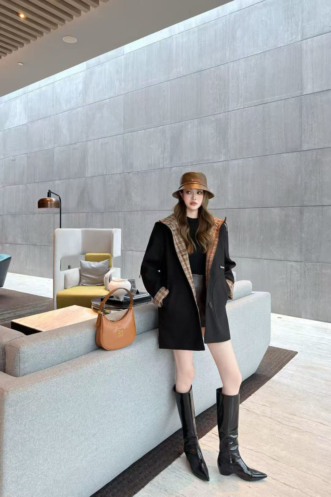 M1UM1U シンプルフード付きウールコート【50％割引+送料無料】