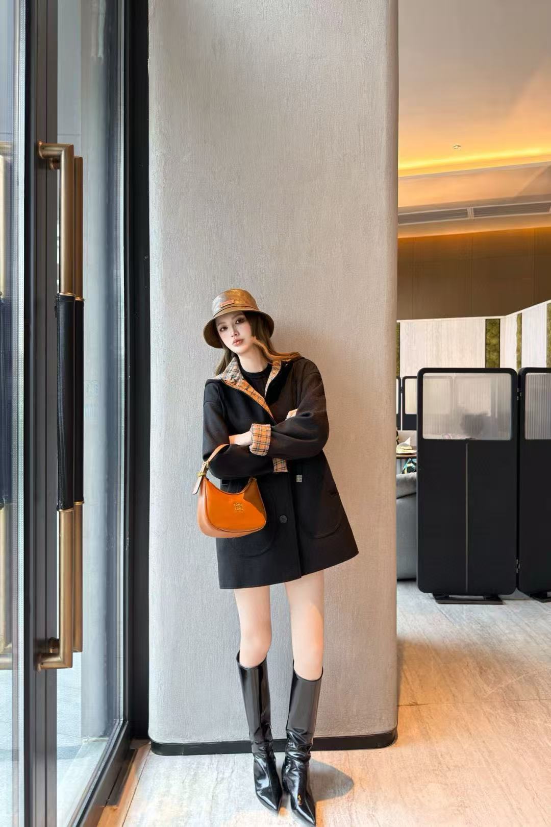 M1UM1U シンプルフード付きウールコート【50％割引+送料無料】