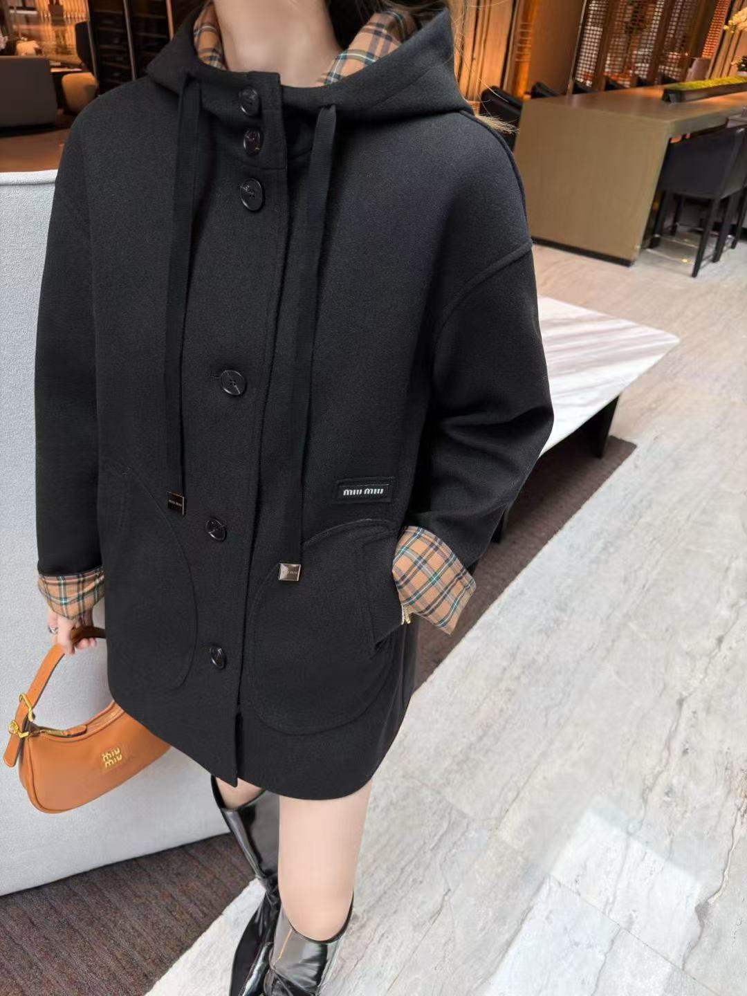 M1UM1U シンプルフード付きウールコート【50％割引+送料無料】