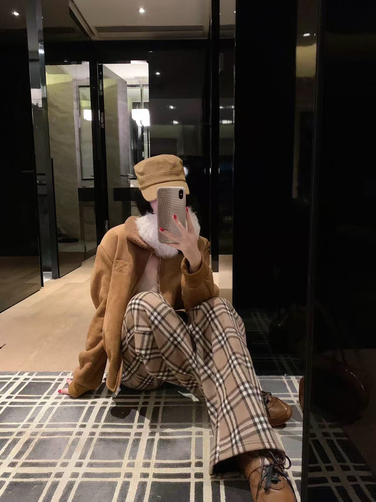 M1UM1U凱旋門ラムウール コート【50％割引+送料無料】