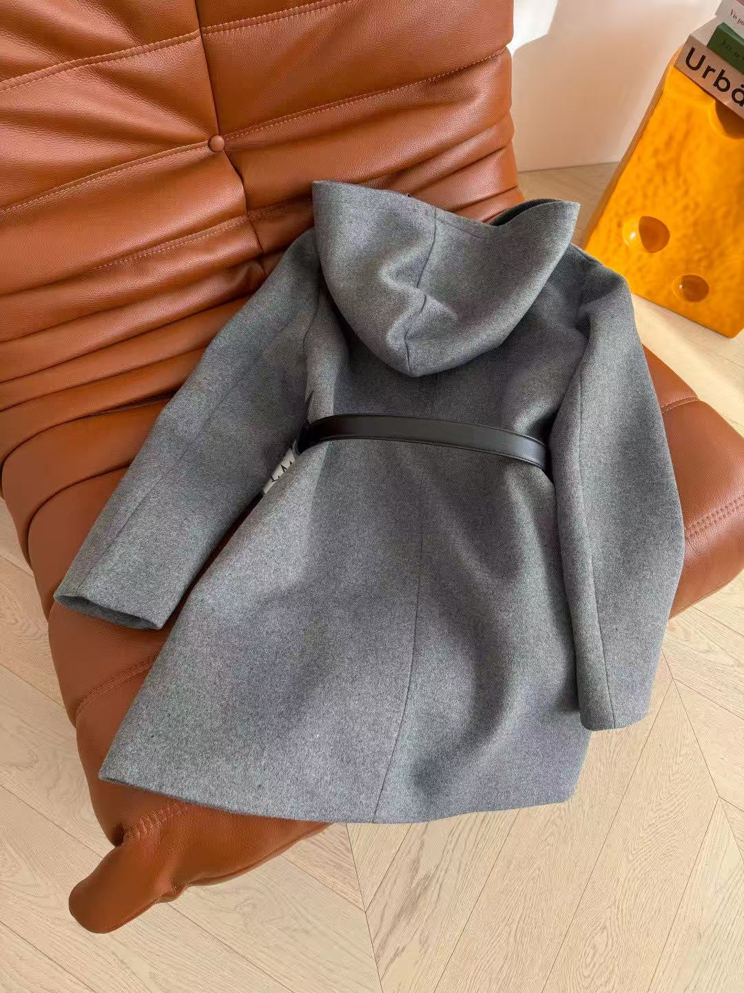 VALENT1NO メタルボタン フード付きウールコート【50％割引+送料無料】