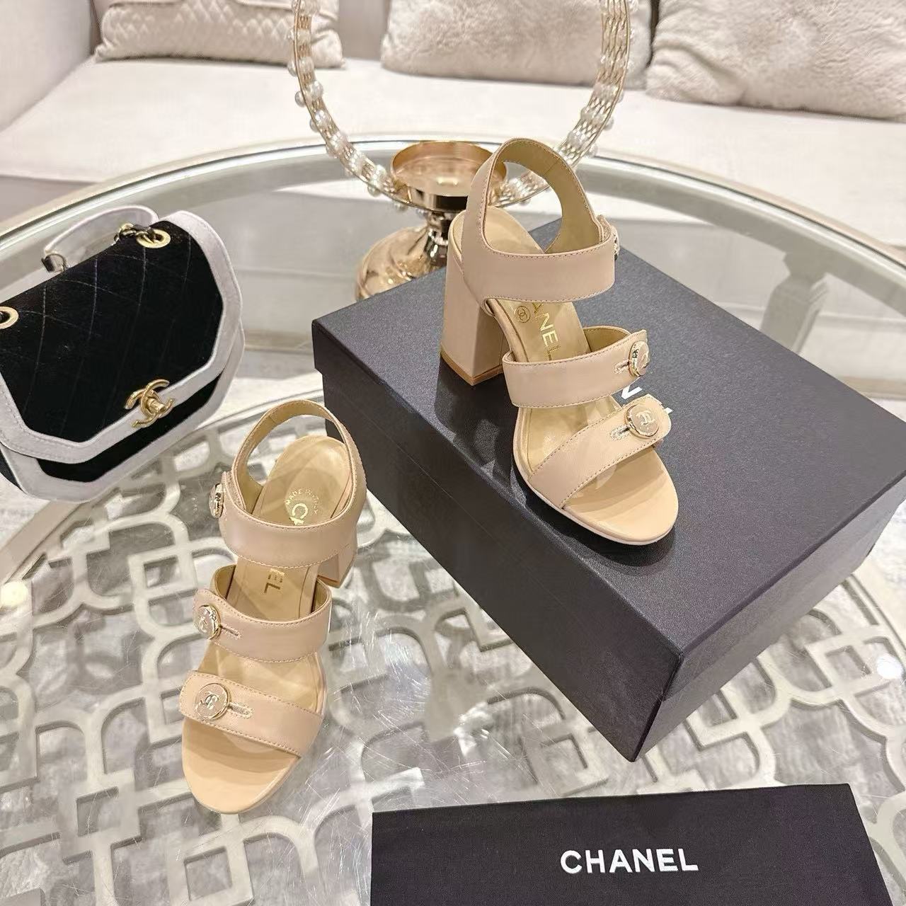 CHANE1 高品質ダブルCバックルハイヒールサンダル【50％割引+送料無料】