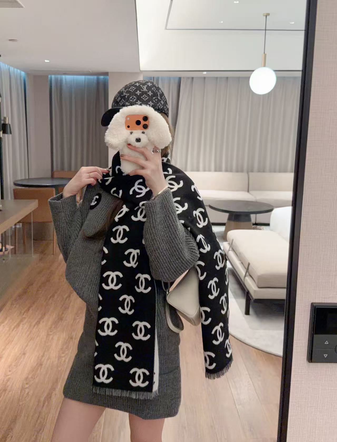 CHANE1 ダブルCロゴ入りカシミアスカーフ【50％割引+送料無料】