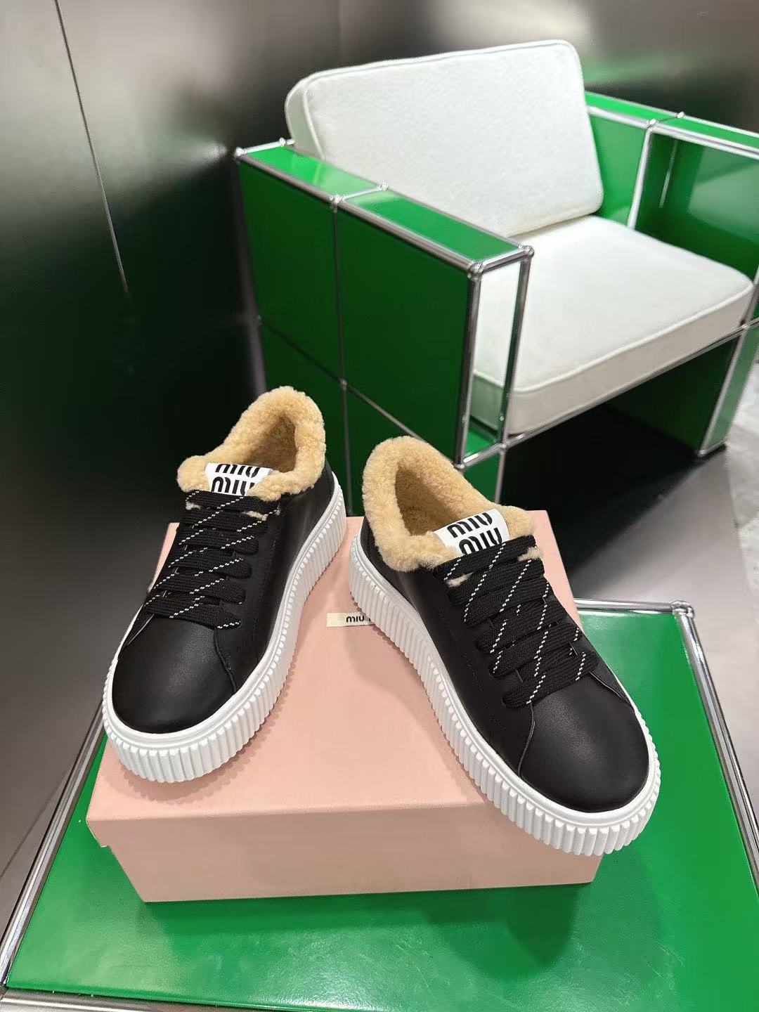 M1UM1U高品質ウール レースアップ カジュアルシューズ【50％割引+送料無料】