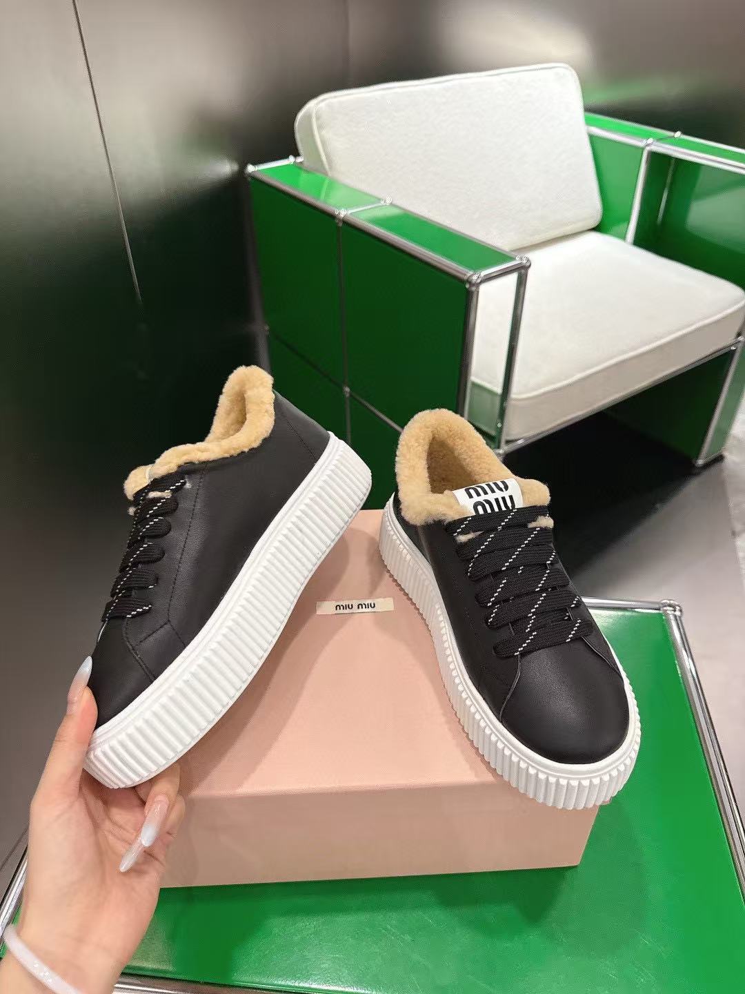 M1UM1U高品質ウール レースアップ カジュアルシューズ【50％割引+送料無料】