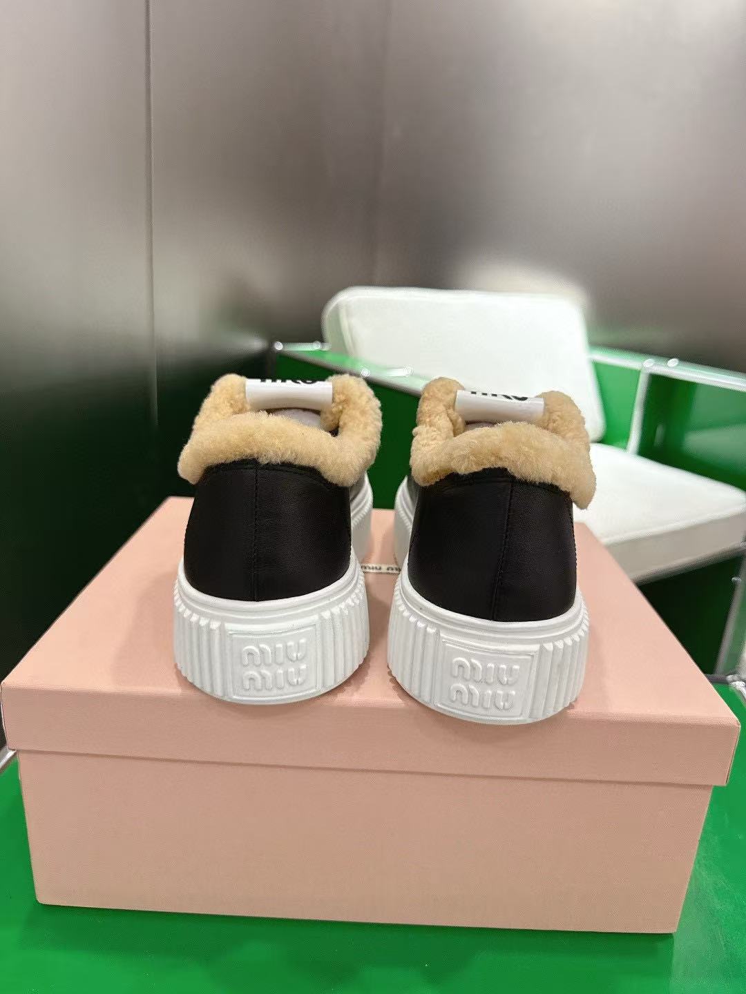 M1UM1U高品質ウール レースアップ カジュアルシューズ【50％割引+送料無料】