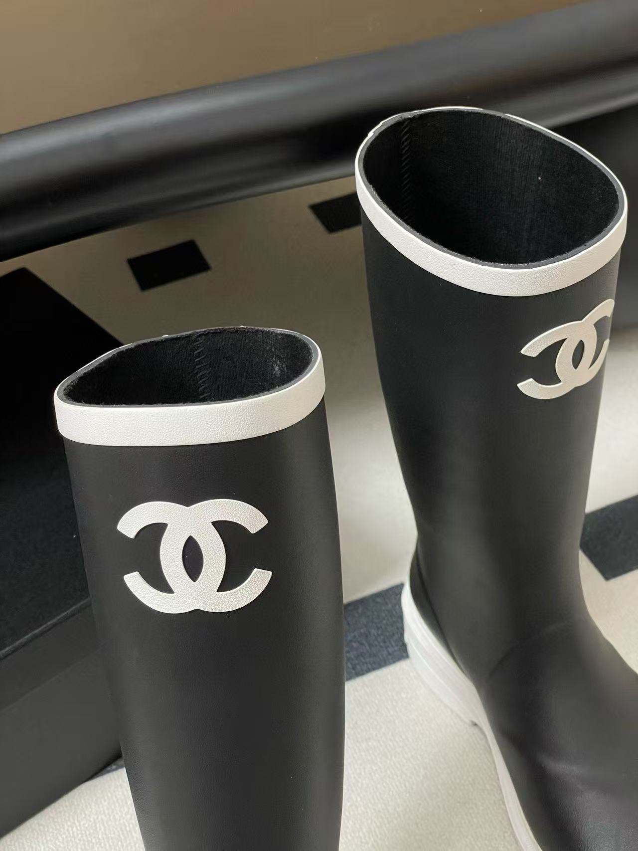 CHANE1 高品質ダブルCカラーブロックレインブーツ【50％割引+送料無料】