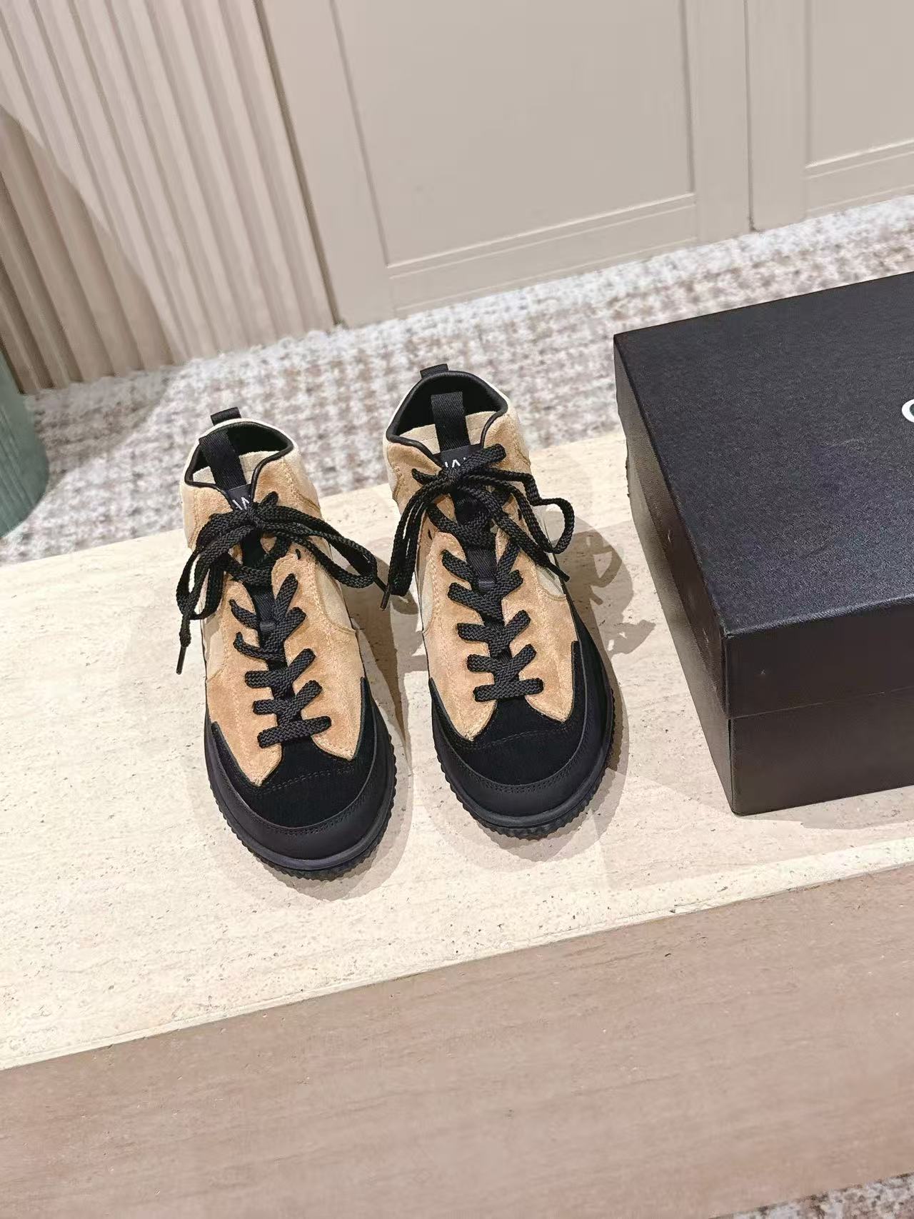 CHANE1 高品質ダブルCハイカットシューズ【50％割引+送料無料】