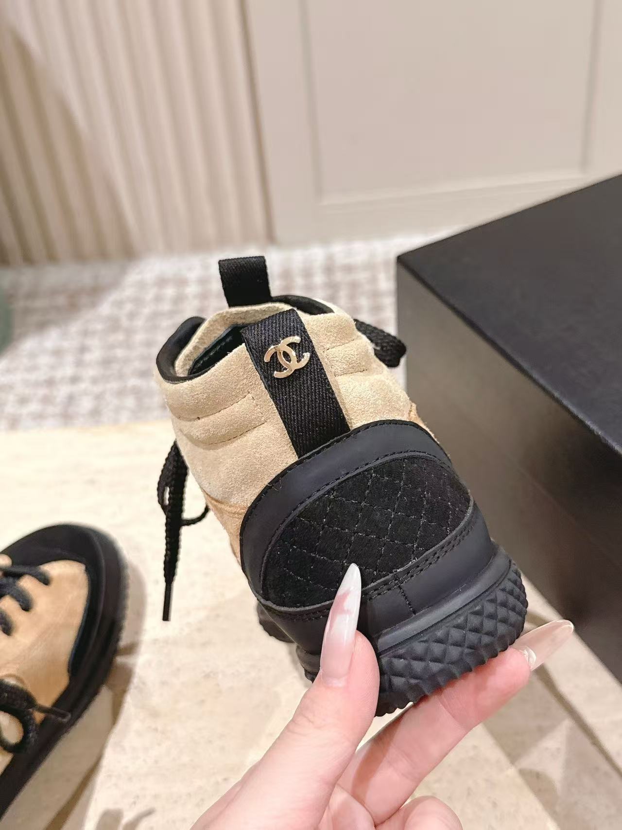 CHANE1 高品質ダブルCハイカットシューズ【50％割引+送料無料】