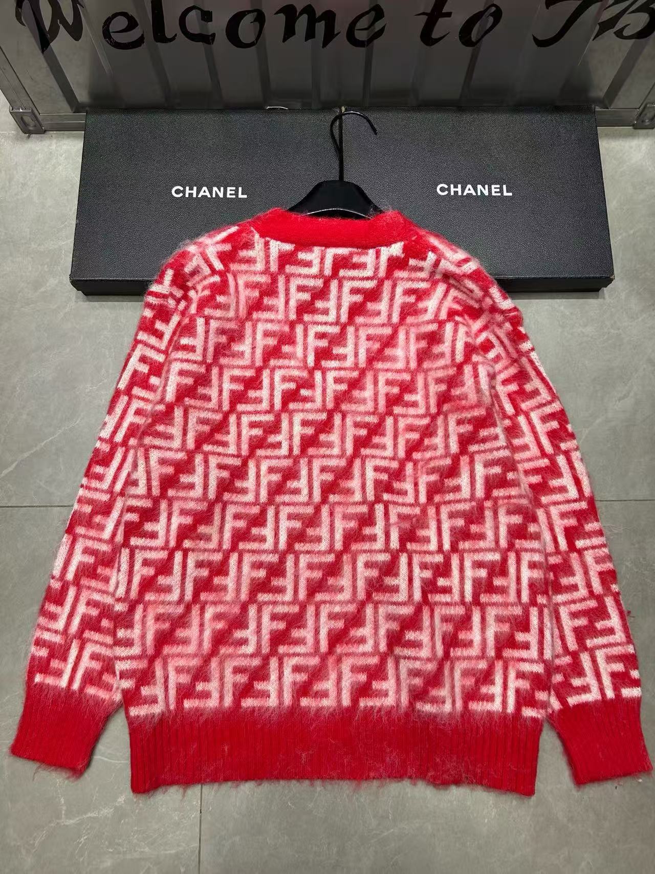 FEND1FFVネックモヘアカーディガン【50％割引+送料無料】