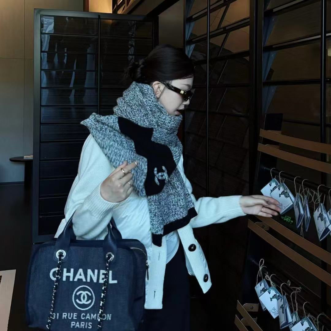 CHANE1 ダブルC カラーブロック カシミアスカーフ【50％割引+送料無料】