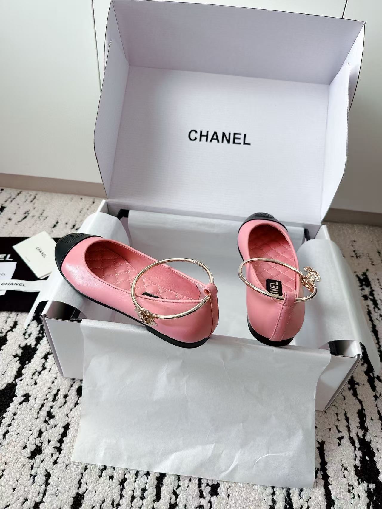 CHANE1 高品質ダブルCフラットシューズ【50％割引+送料無料】