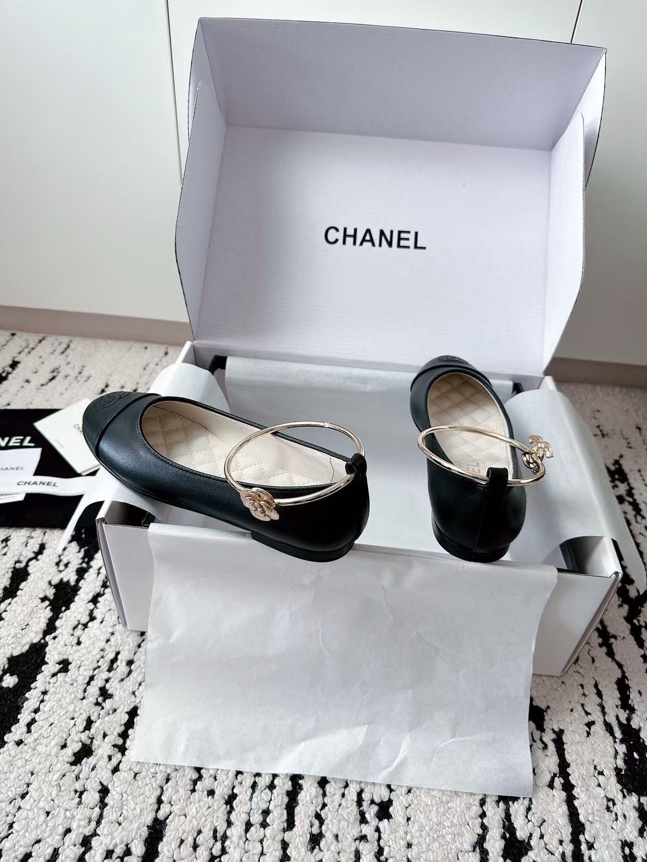 CHANE1 高品質ダブルCフラットシューズ【50％割引+送料無料】