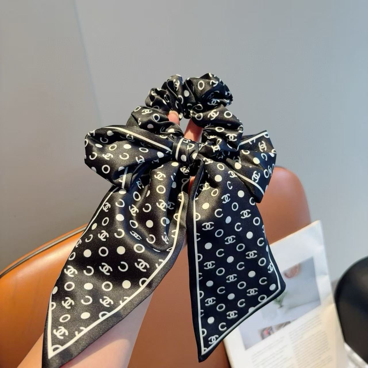 CHANE1 ダブルCレターヘアタイ【50％割引+送料無料】