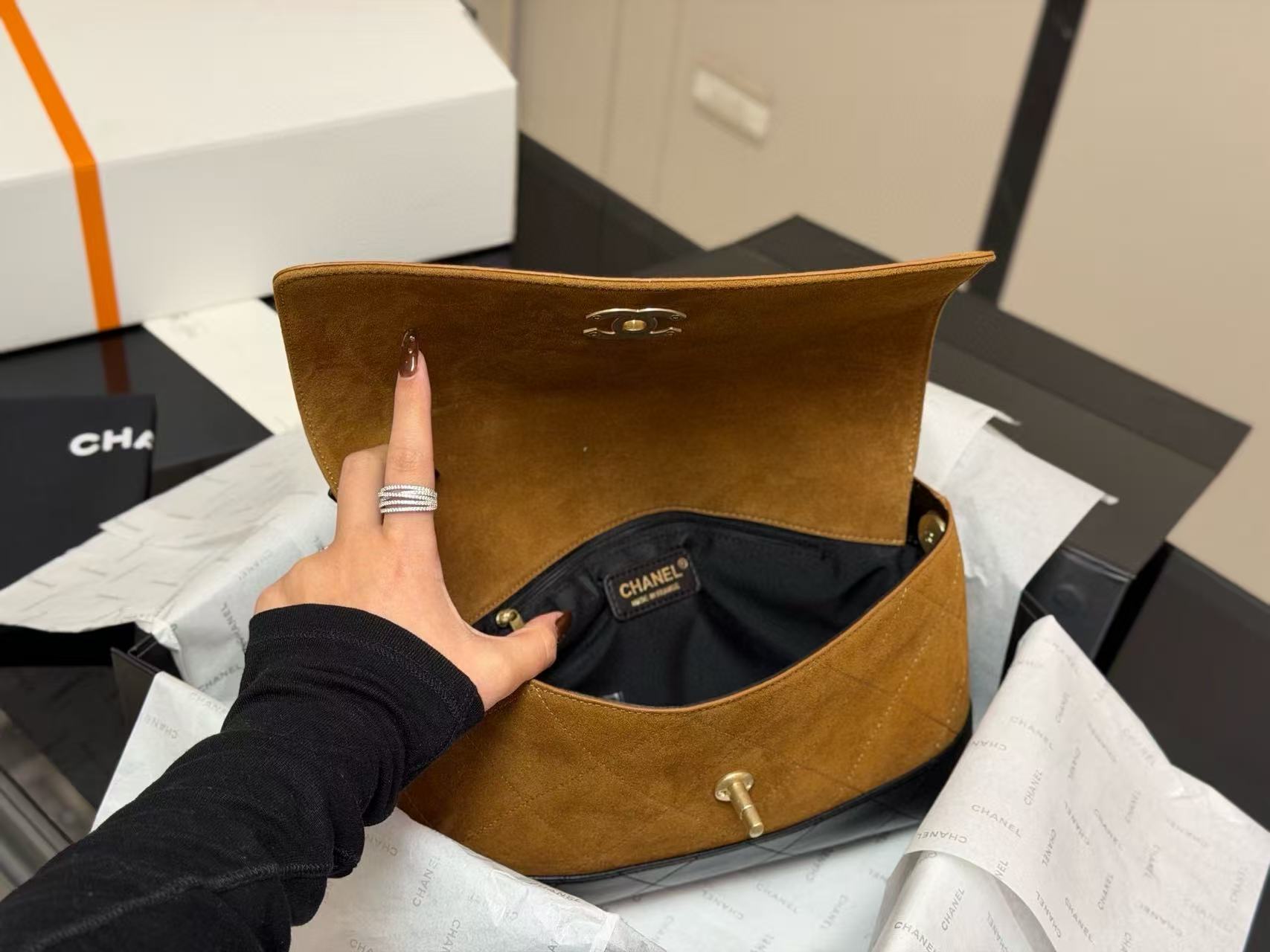 CHANE1 ディアスキンチェーンハンドバッグ【50％割引+送料無料】