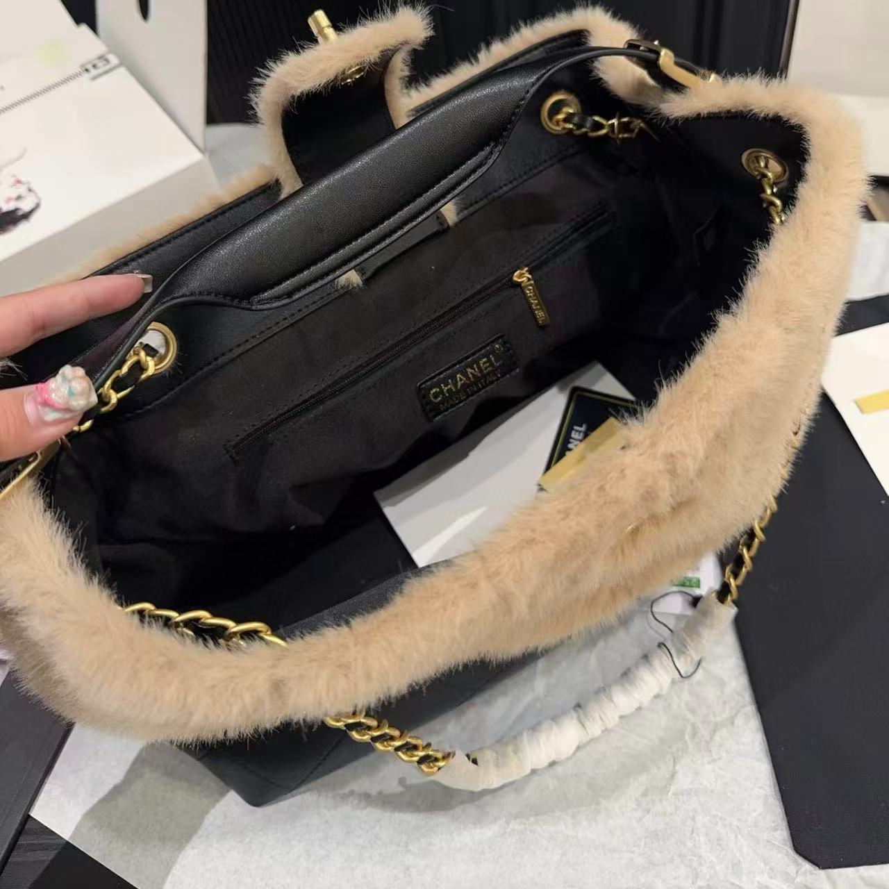 CHANE1 ミンクファー バケットバッグ【50％割引+送料無料】