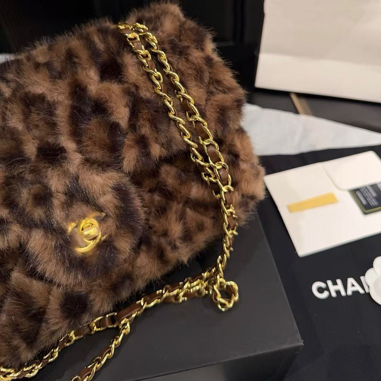 CHANE1 ミンクファーチェーンショルダー/クロスボディバッグ【50％割引+送料無料】