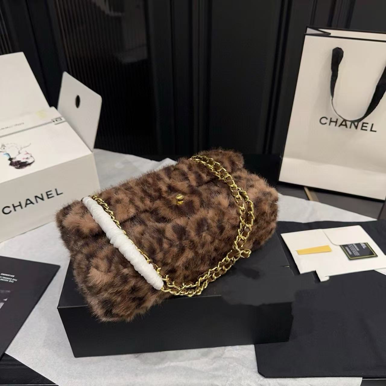 CHANE1 ミンクファーチェーンショルダー/クロスボディバッグ【50％割引+送料無料】